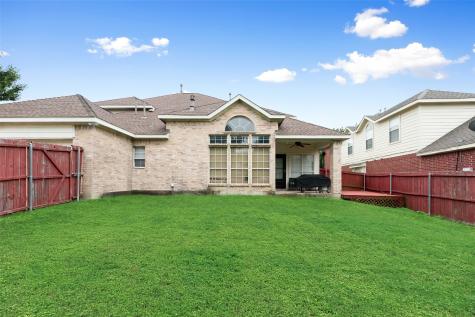 1521 Mountain Laurel Lane Desoto TX 75115