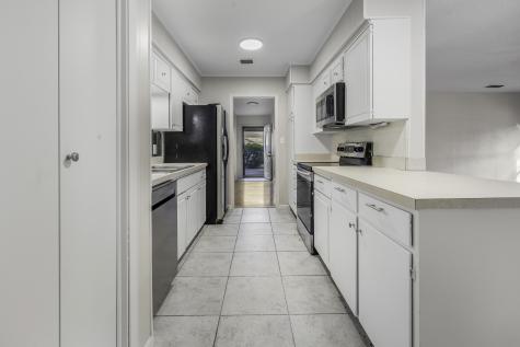 1002 W Wrights Avenue Comanche TX 76442