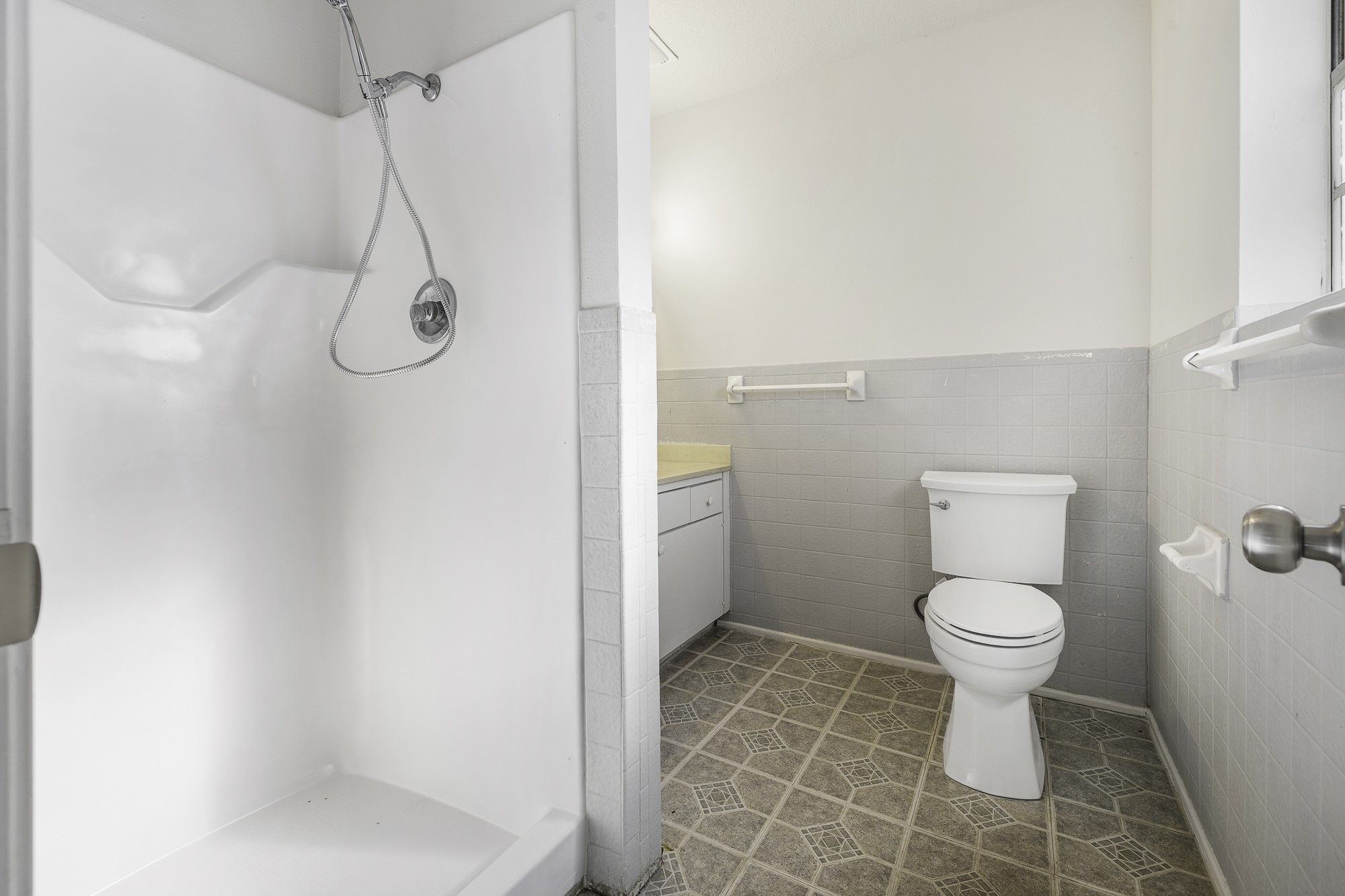 1002 W Wrights Avenue Comanche TX 76442
