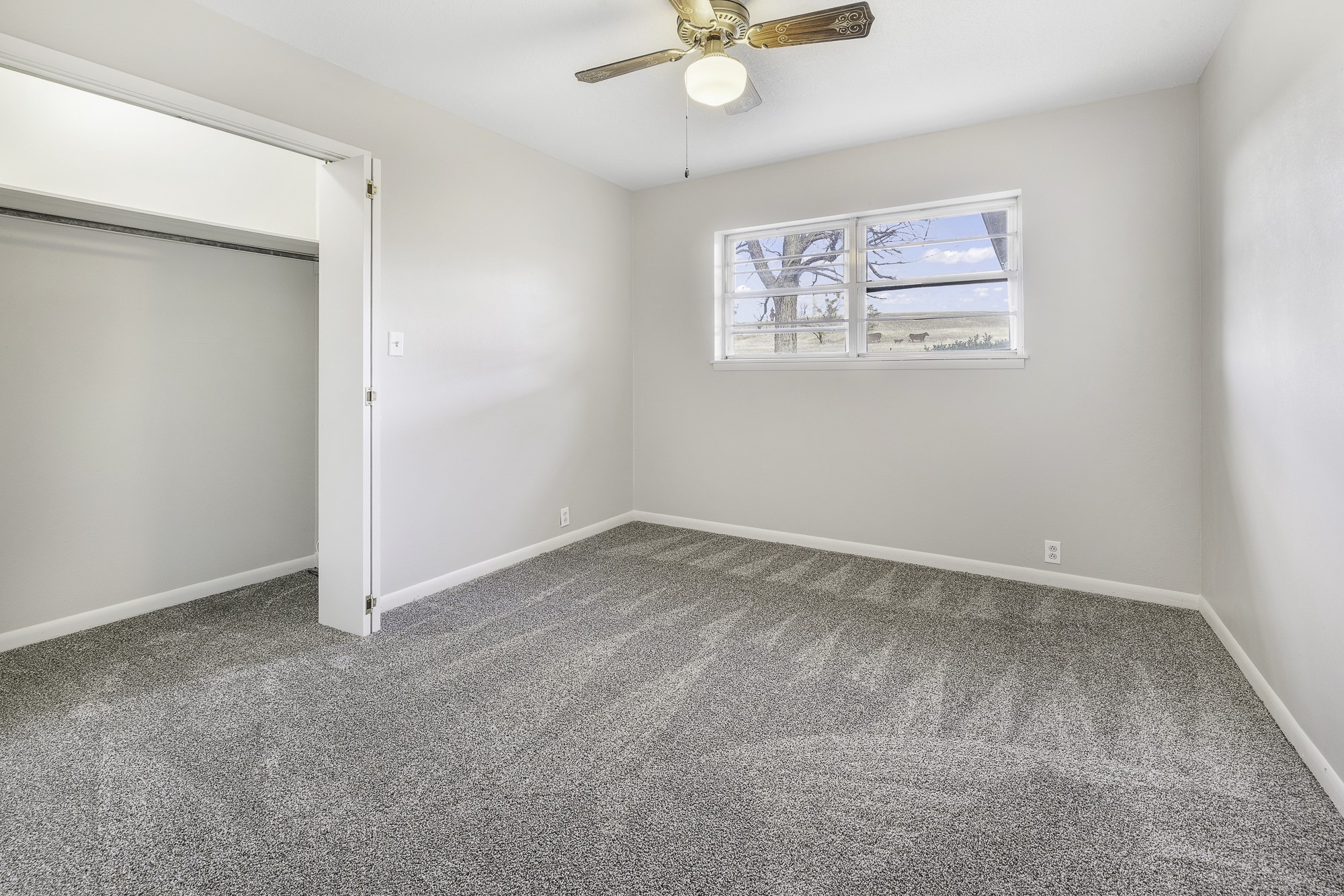 1002 W Wrights Avenue Comanche TX 76442