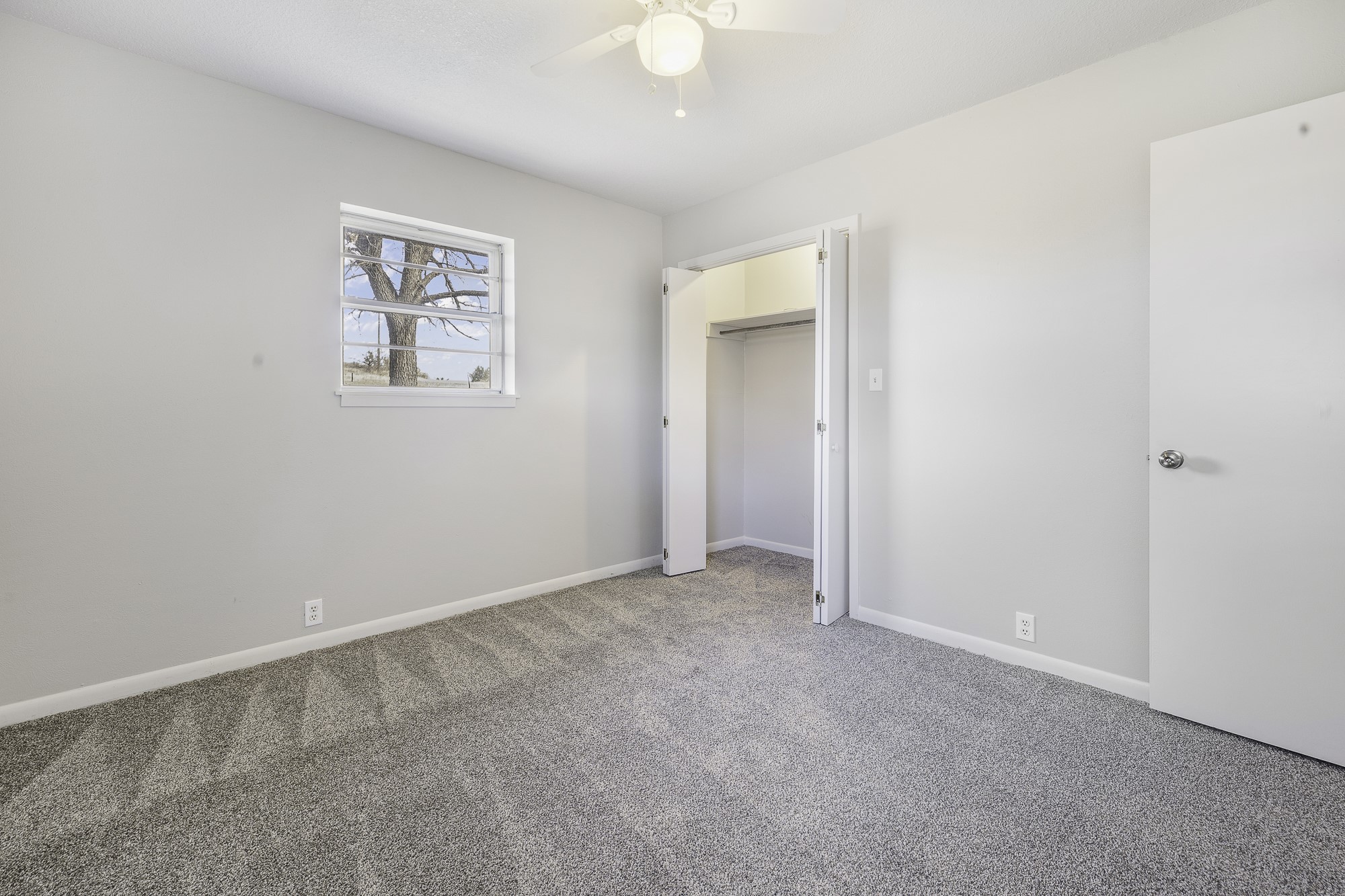 1002 W Wrights Avenue Comanche TX 76442