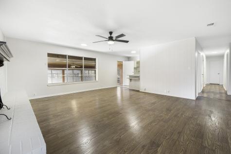 1002 W Wrights Avenue Comanche TX 76442