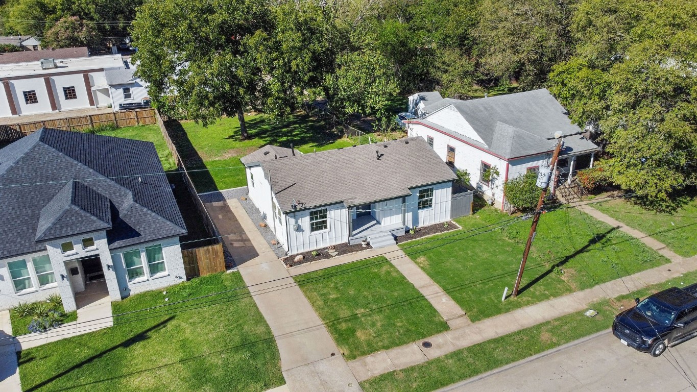 615 Avenue G Dallas TX 75203
