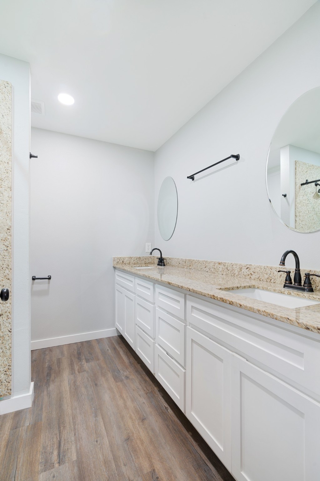 19 Pr 43793 Paris TX 75462