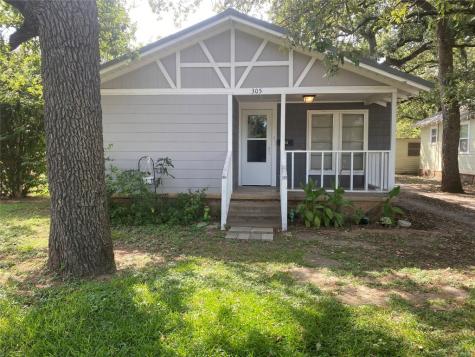 305 N Connellee Avenue Eastland TX 76448
