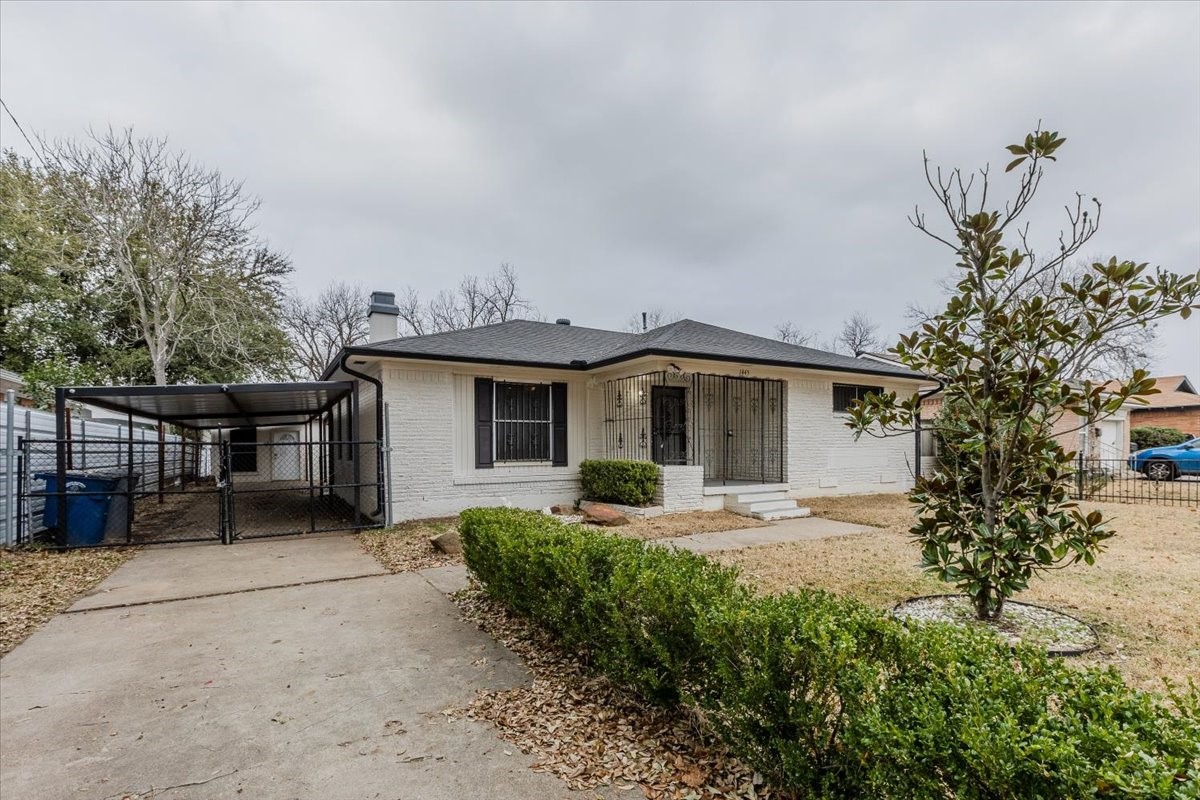 1445 Templecliff Drive Dallas TX 75217