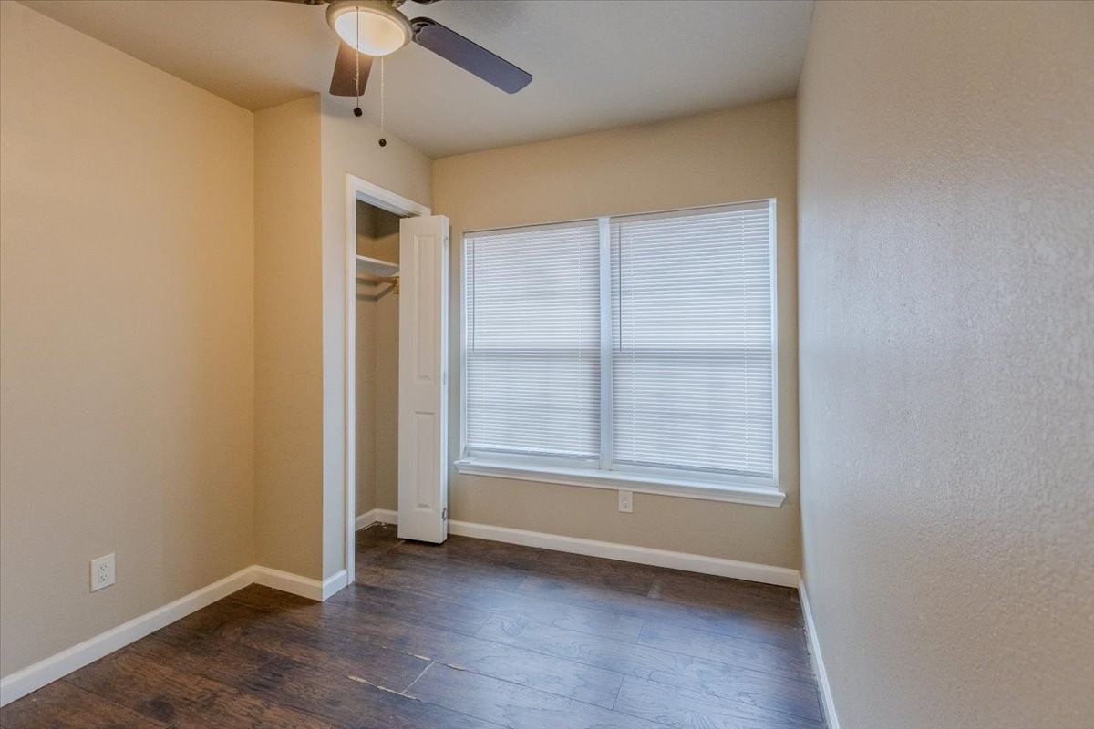 1445 Templecliff Drive Dallas TX 75217