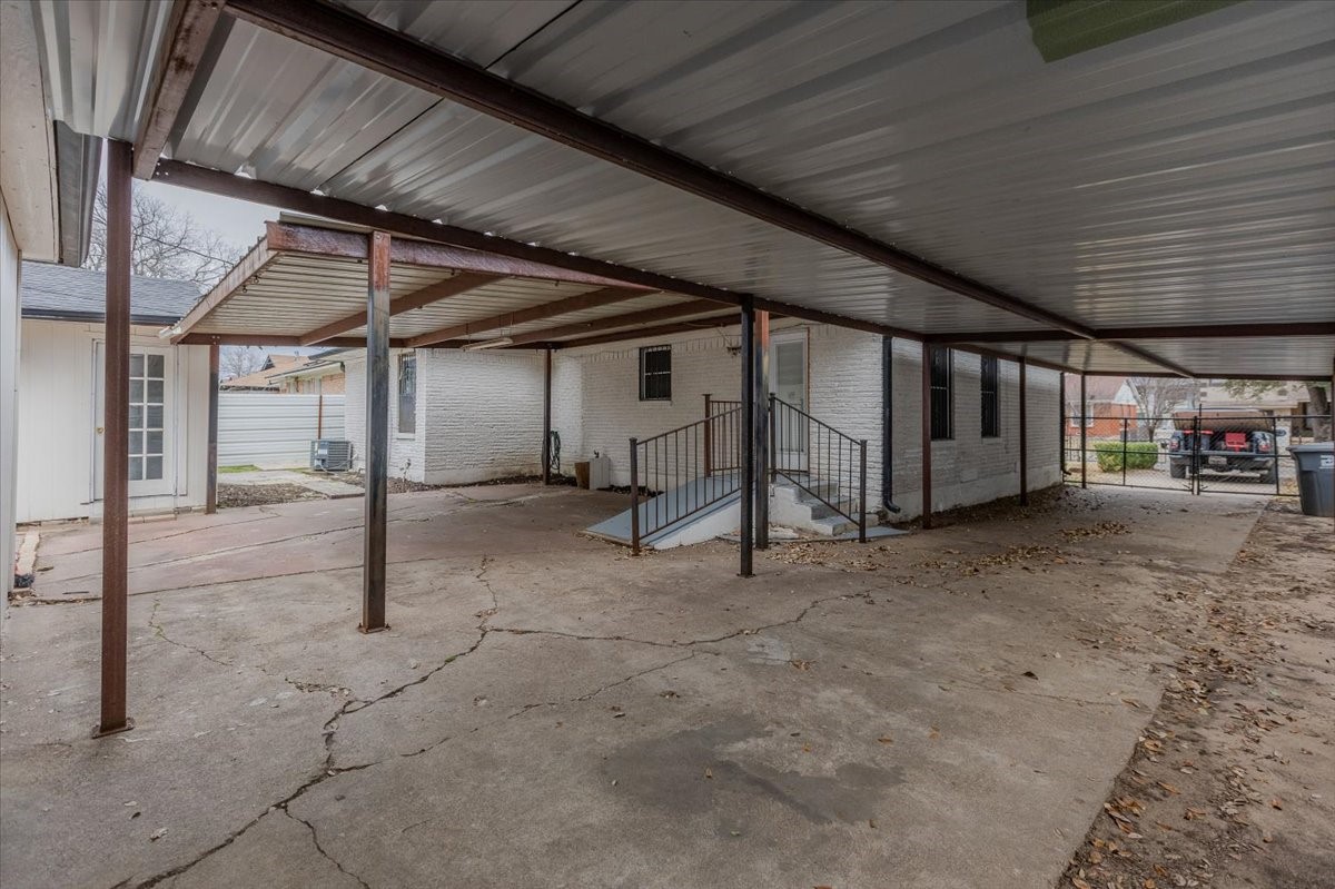 1445 Templecliff Drive Dallas TX 75217