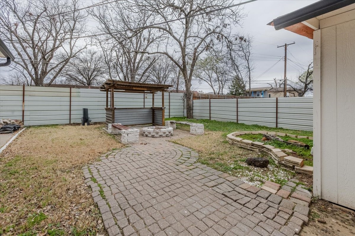 1445 Templecliff Drive Dallas TX 75217