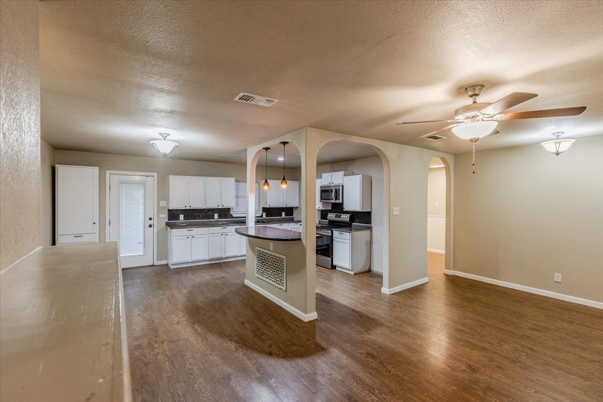 1445 Templecliff Drive Dallas TX 75217