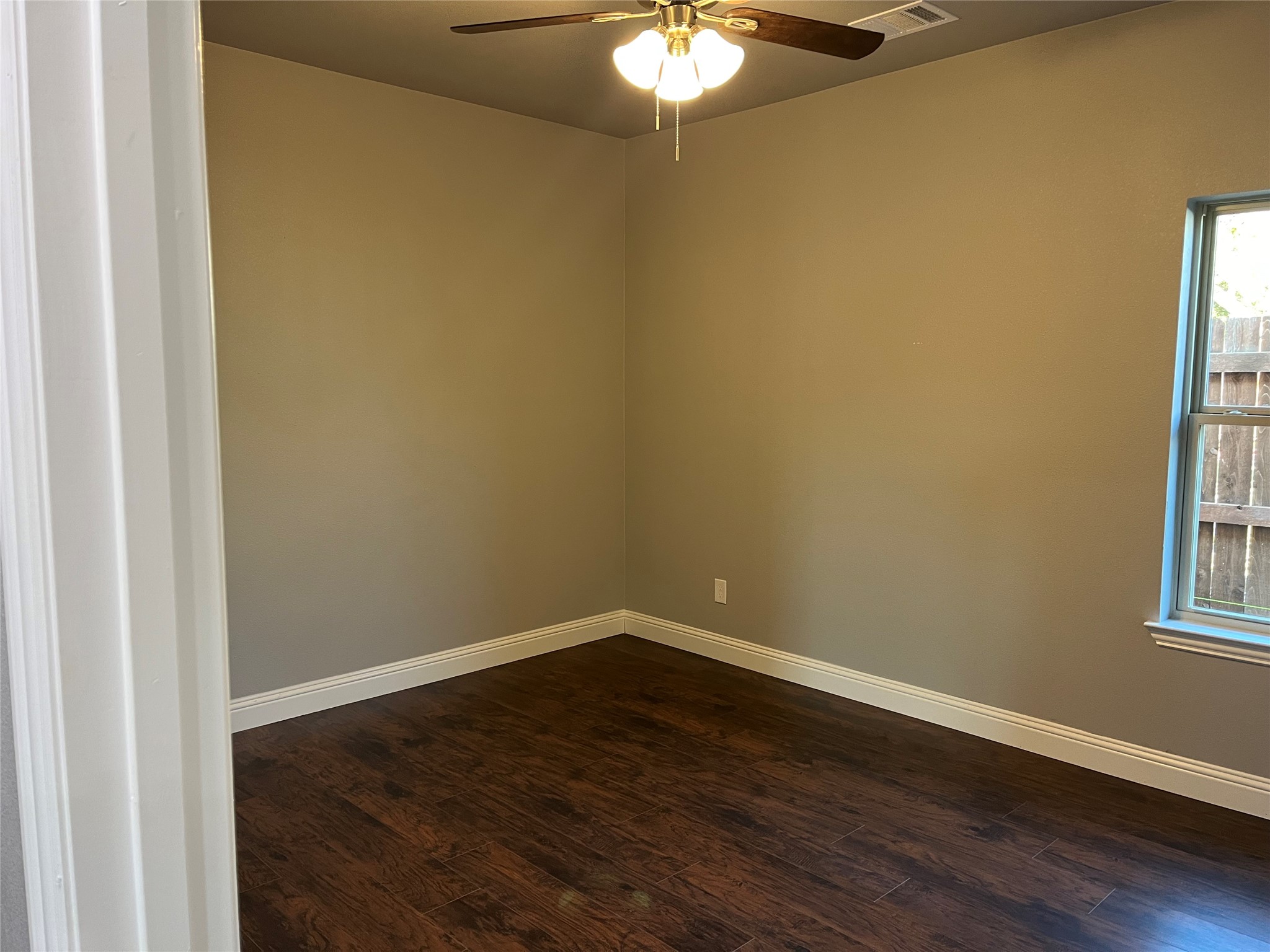 4340 M Avenue Fort Worth TX 76105