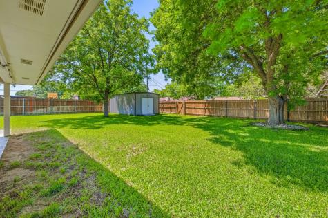 1442 N Dale Avenue Stephenville TX 76401