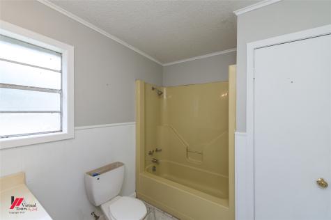 423 11TH Street NE Springhill LA 71075