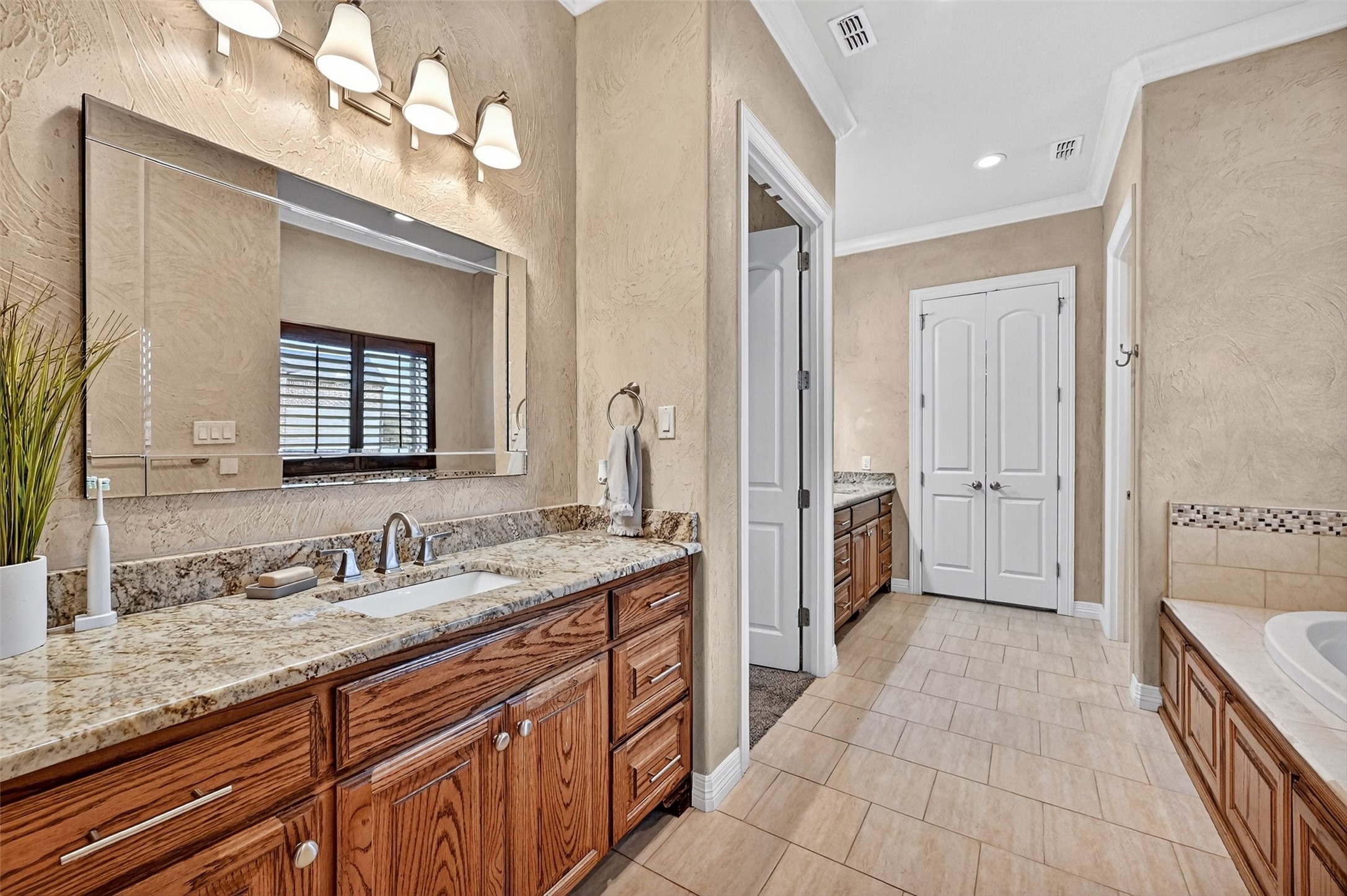 2427 Remuda Drive Sherman TX 75092