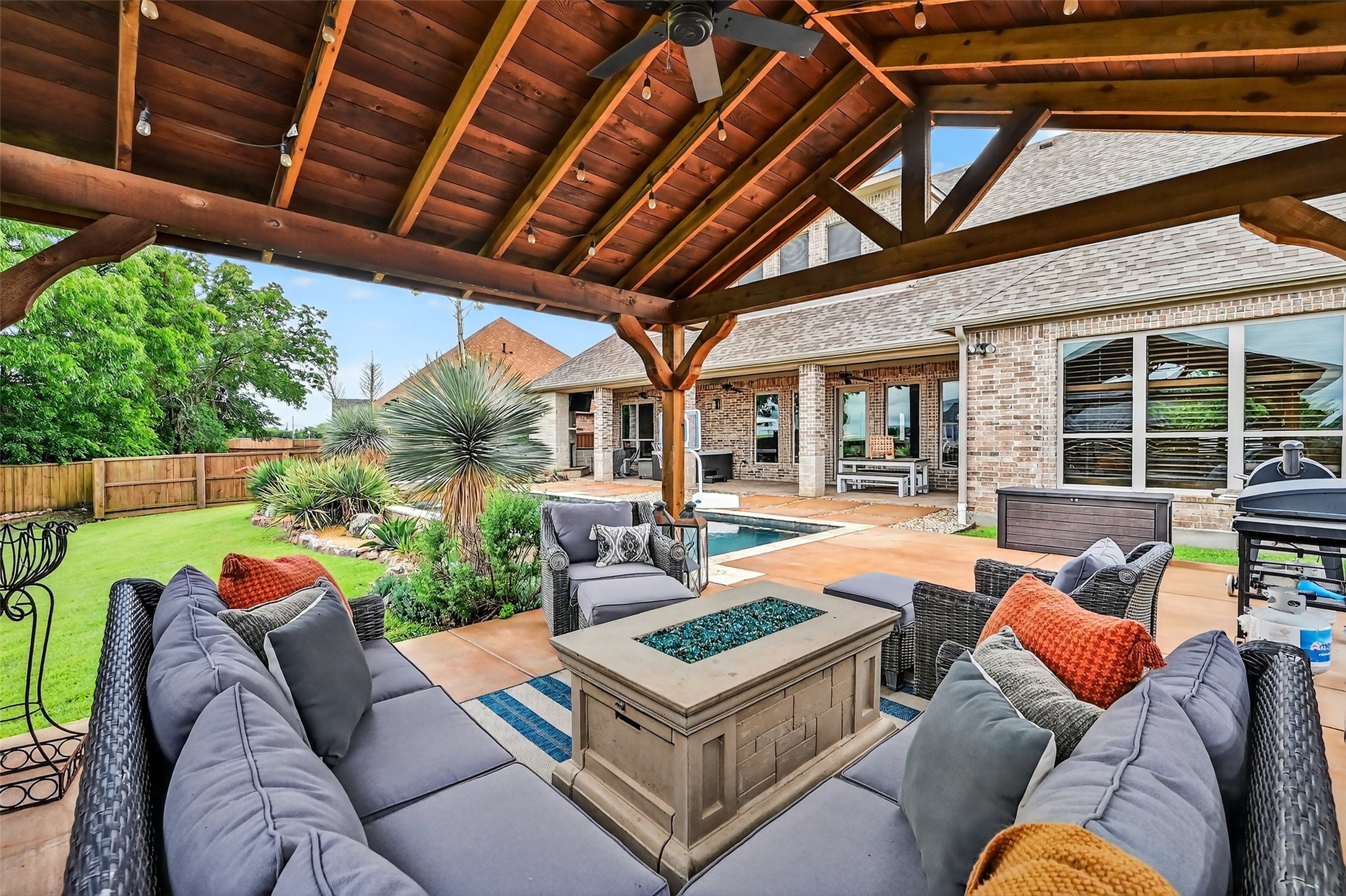 2427 Remuda Drive Sherman TX 75092