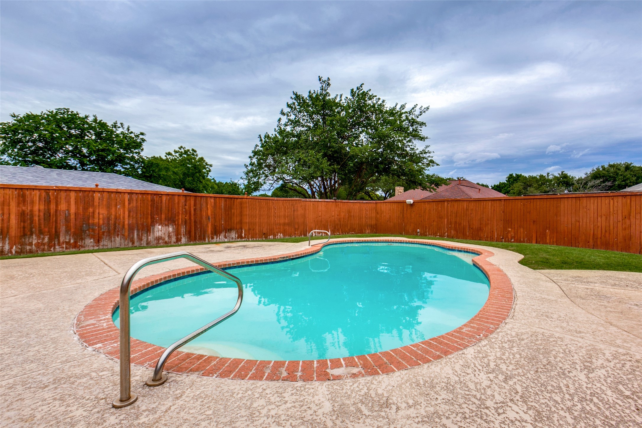 2212 Heather Hill Lane Plano TX 75075