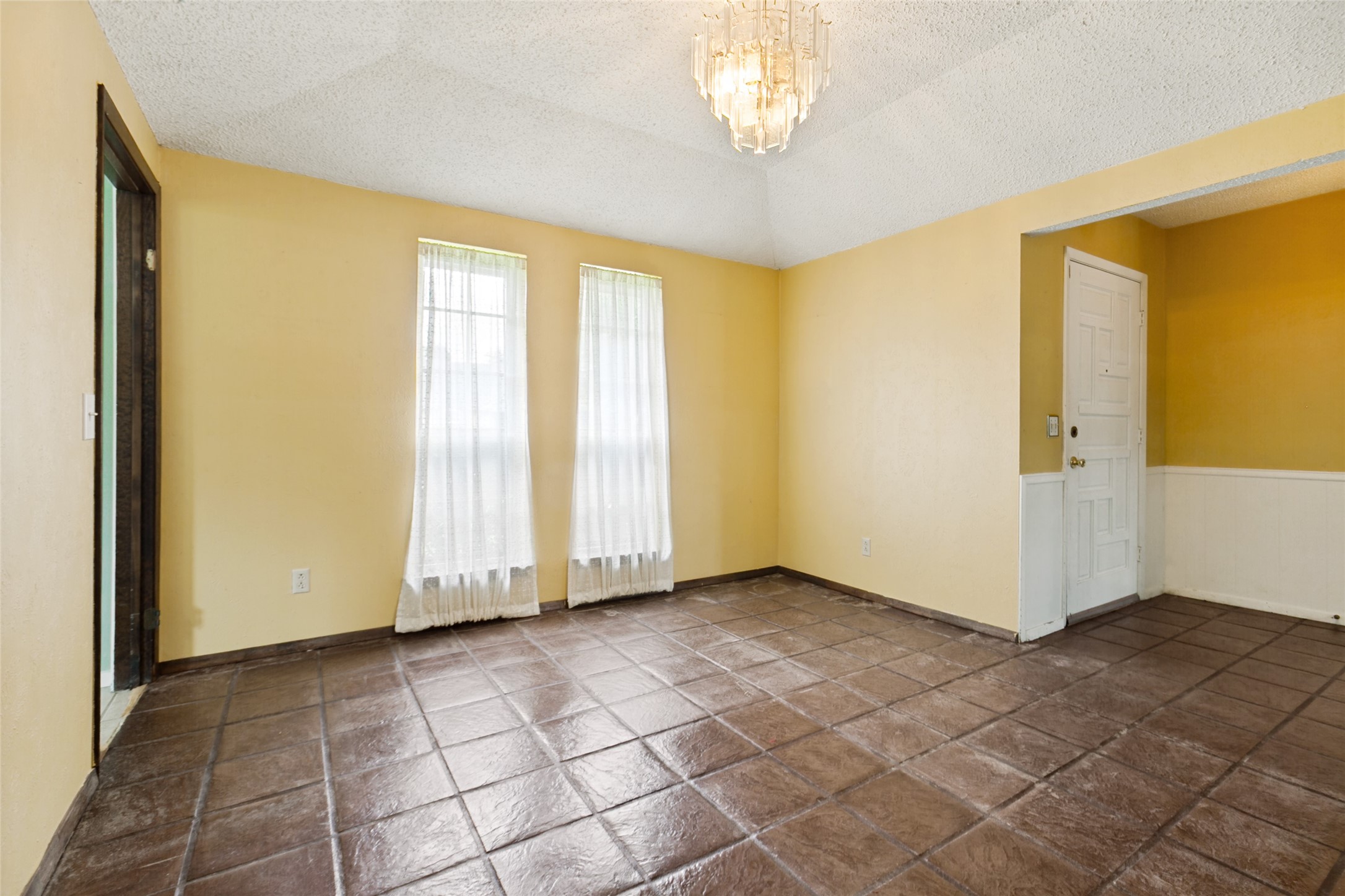 2212 Heather Hill Lane Plano TX 75075