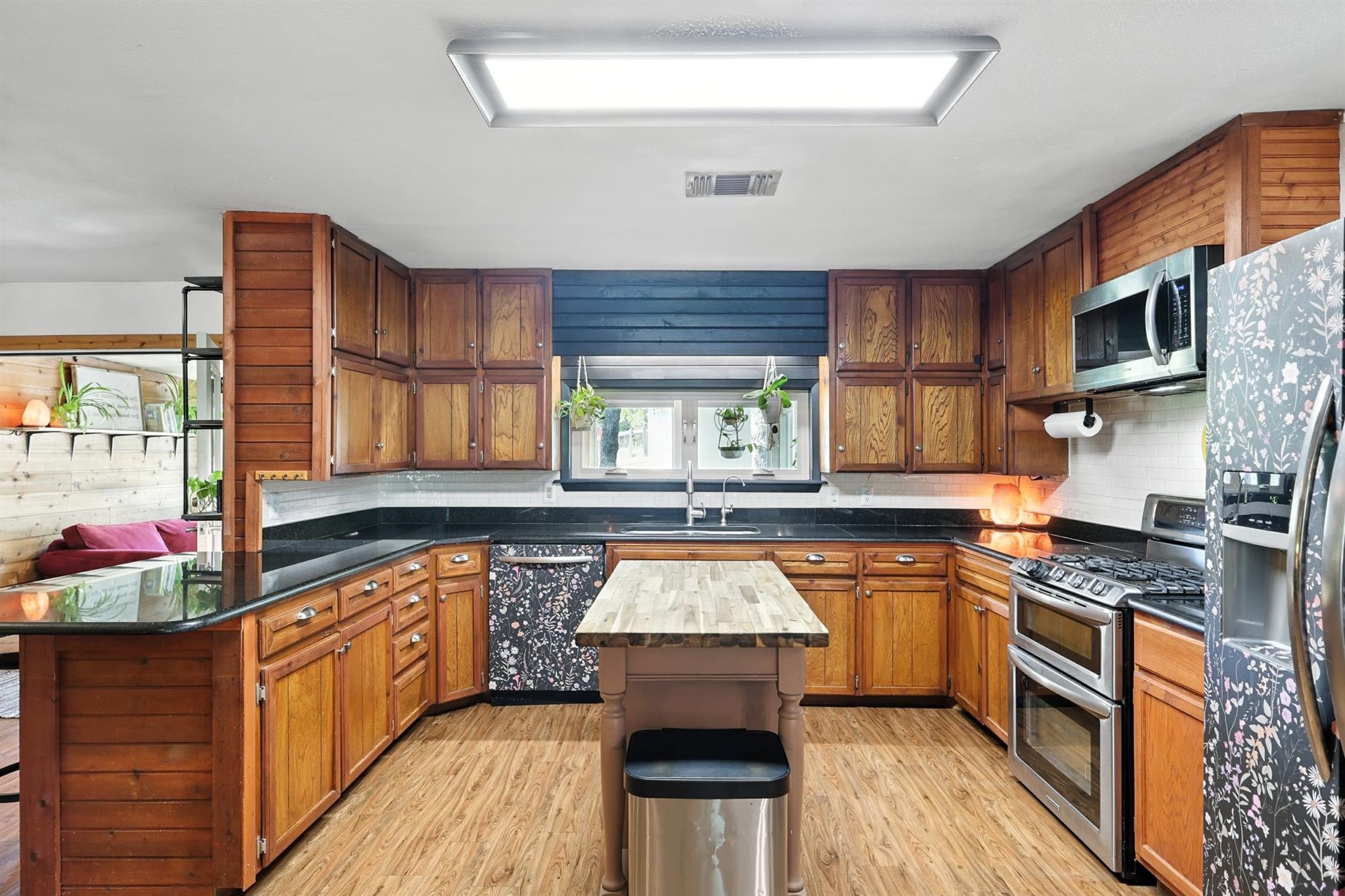 470 Wildwood Trail Weatherford TX 76085