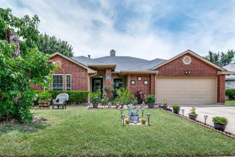 2825 White Oak Drive Grand Prairie TX 75052
