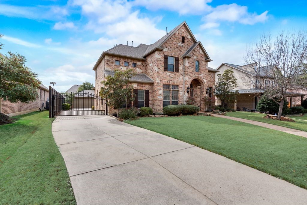 1208 Dame Susan Lane Lewisville TX 75056