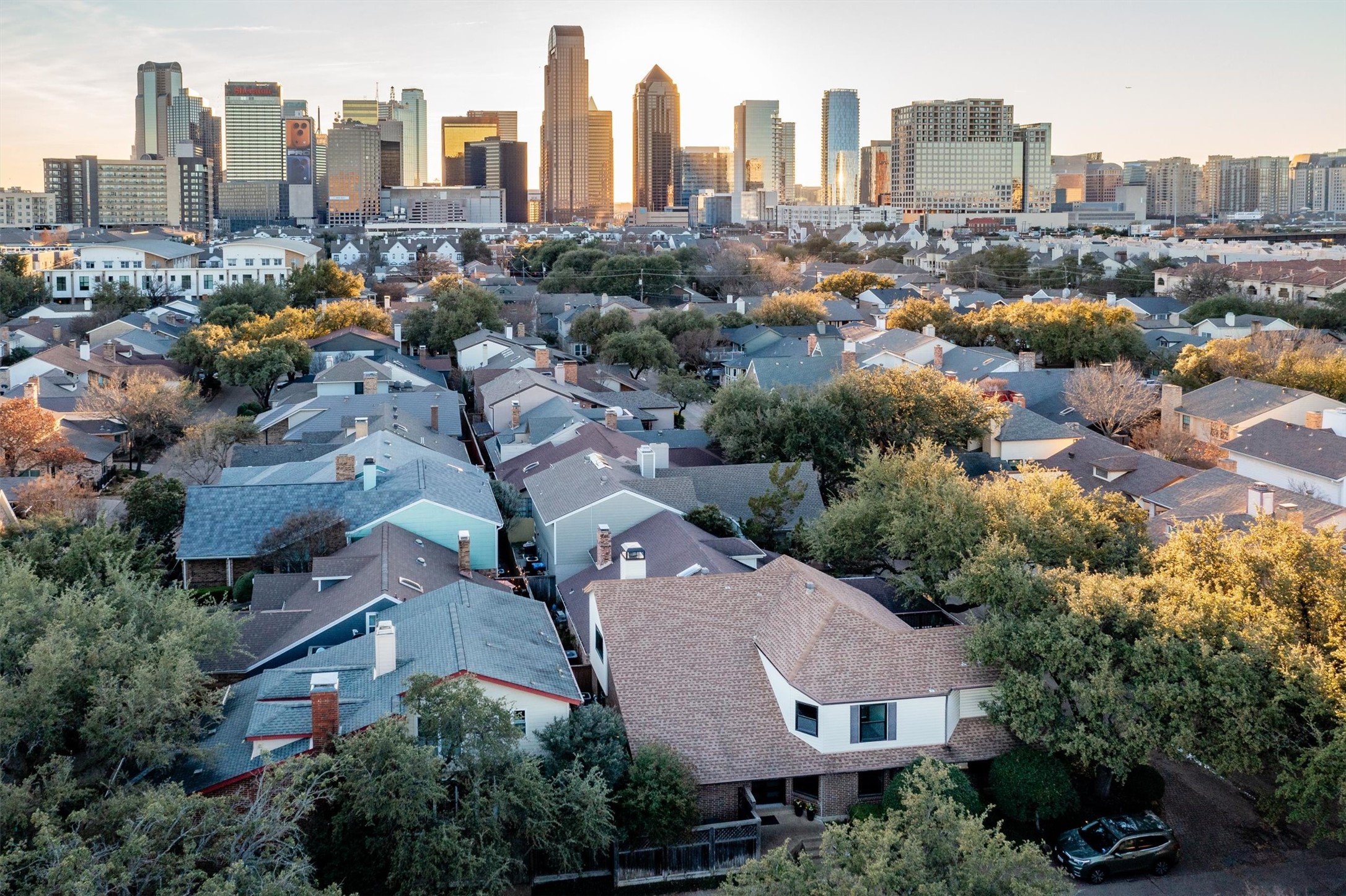 3288 Lakenheath Place Dallas TX 75204