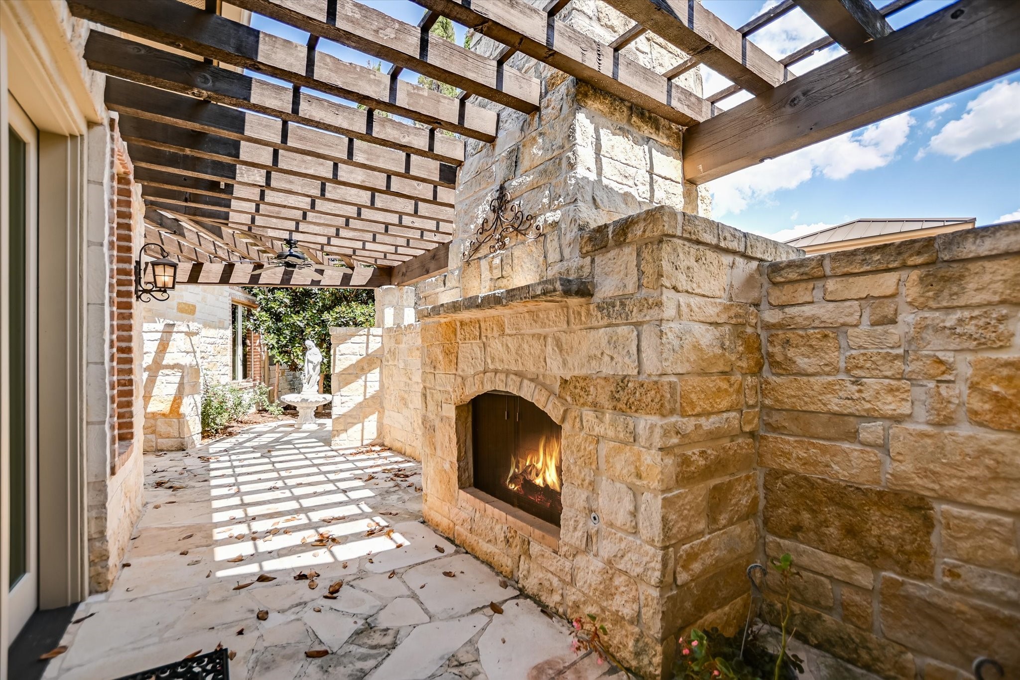 1608 Golden Nugget Horseshoe Bay TX 78657