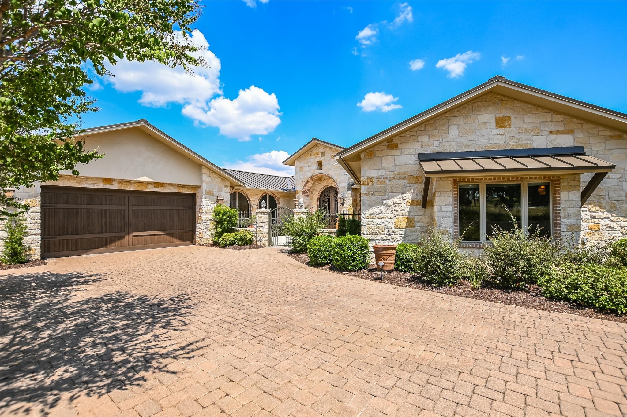 1608 Golden Nugget Horseshoe Bay TX 78657