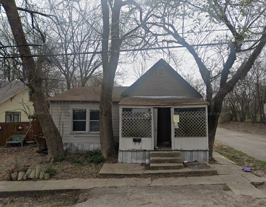 519 S 5th Street Bonham TX 75418