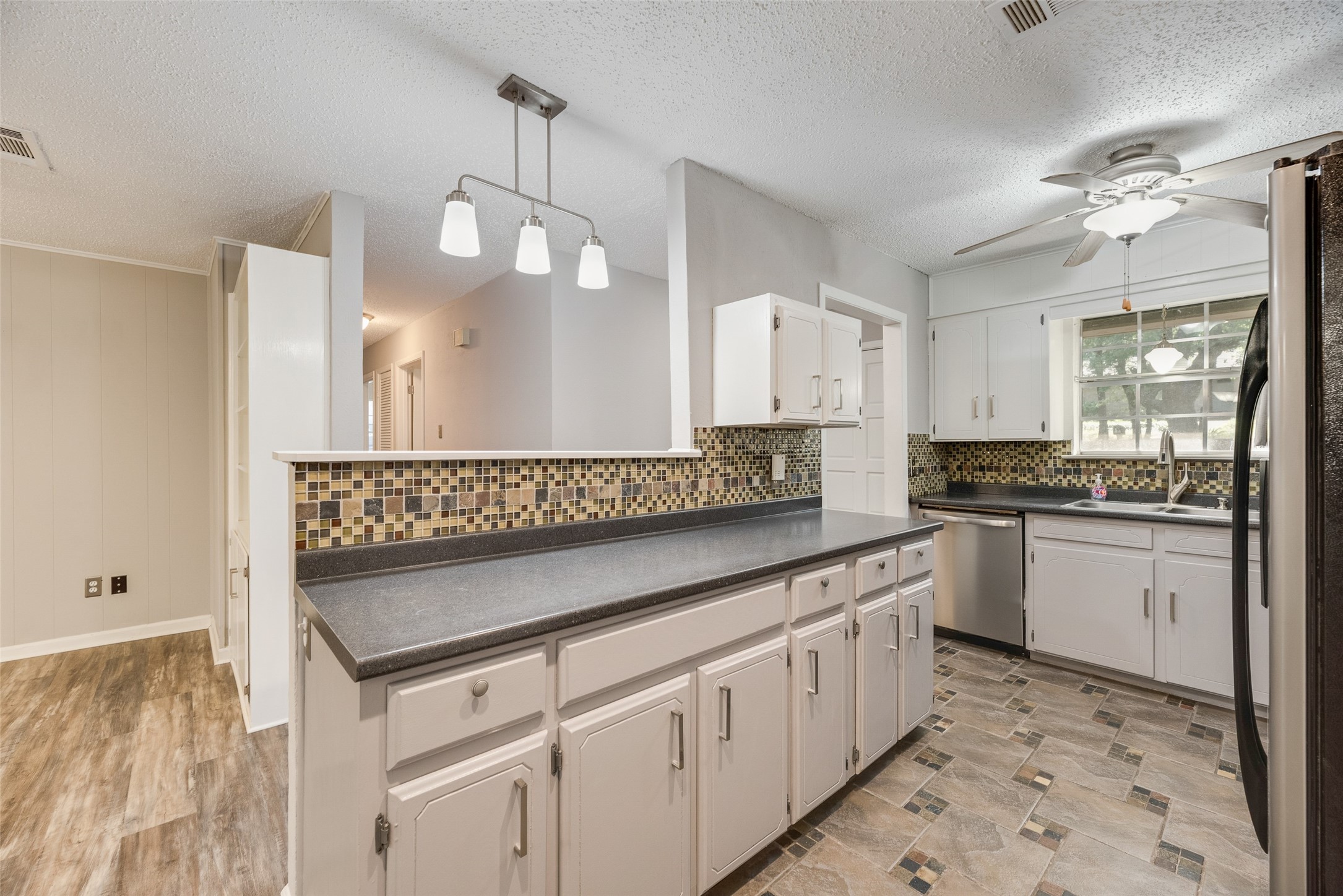 7100 Lowery Lane North Richland Hills TX 76182