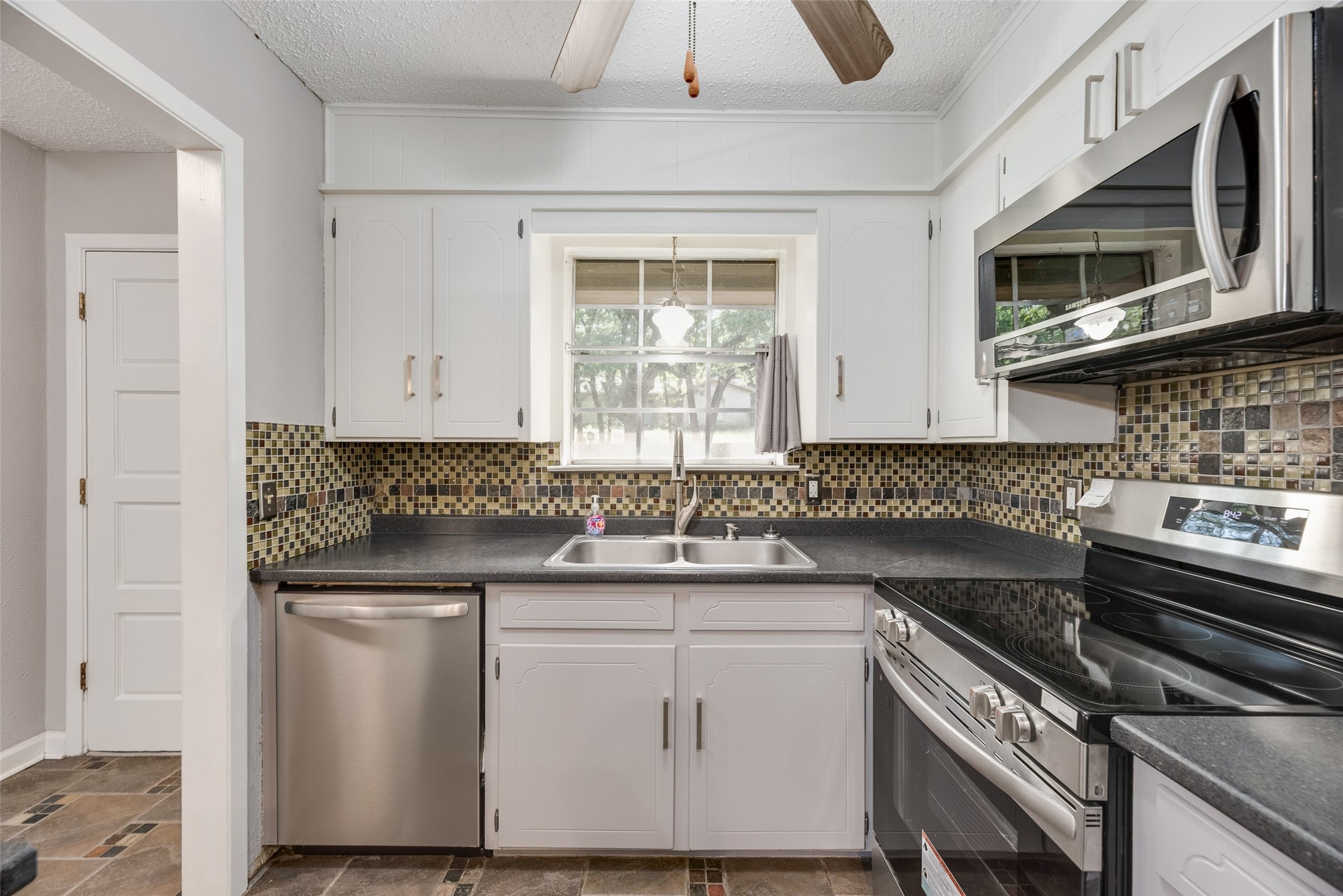 7100 Lowery Lane North Richland Hills TX 76182