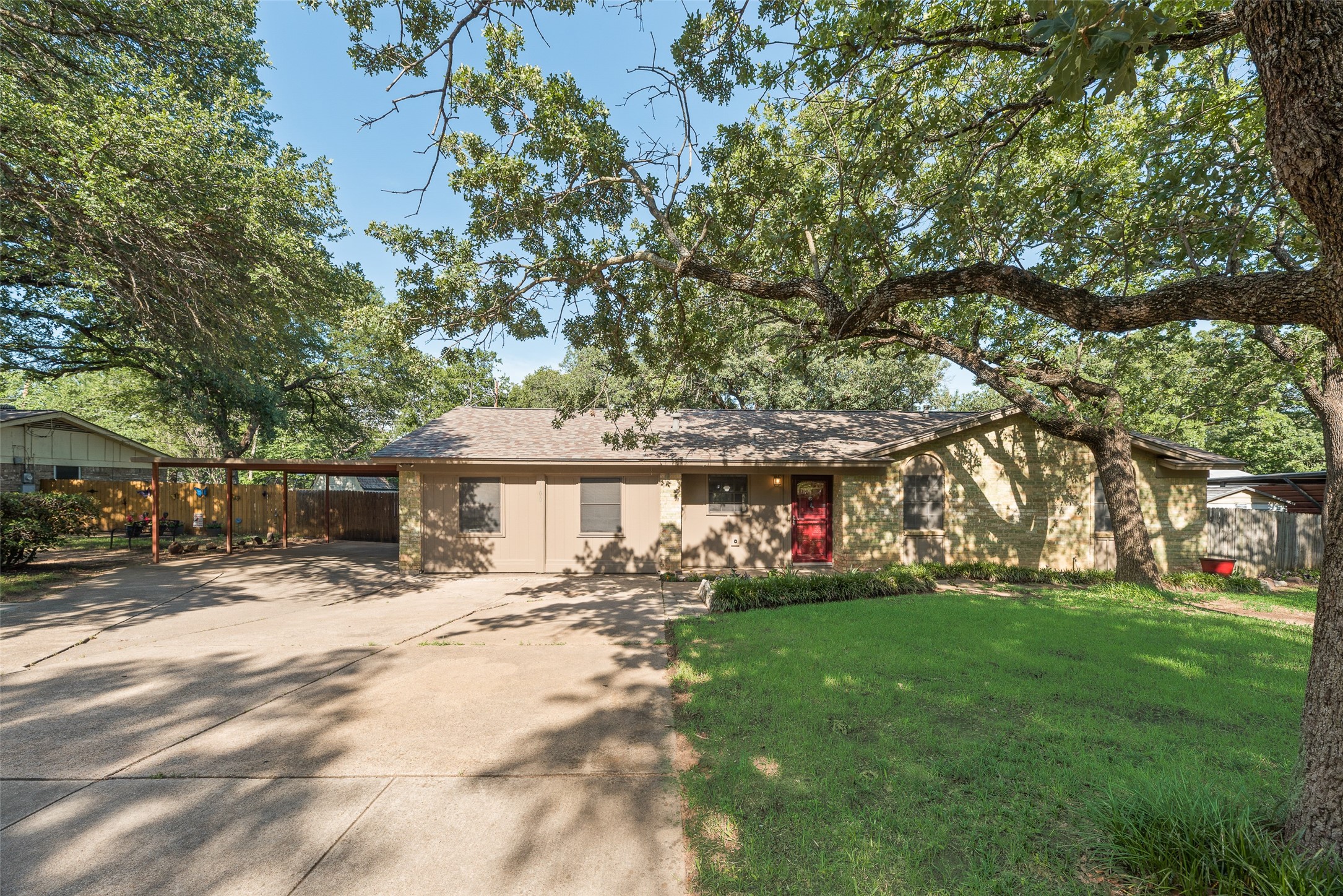 7100 Lowery Lane North Richland Hills TX 76182
