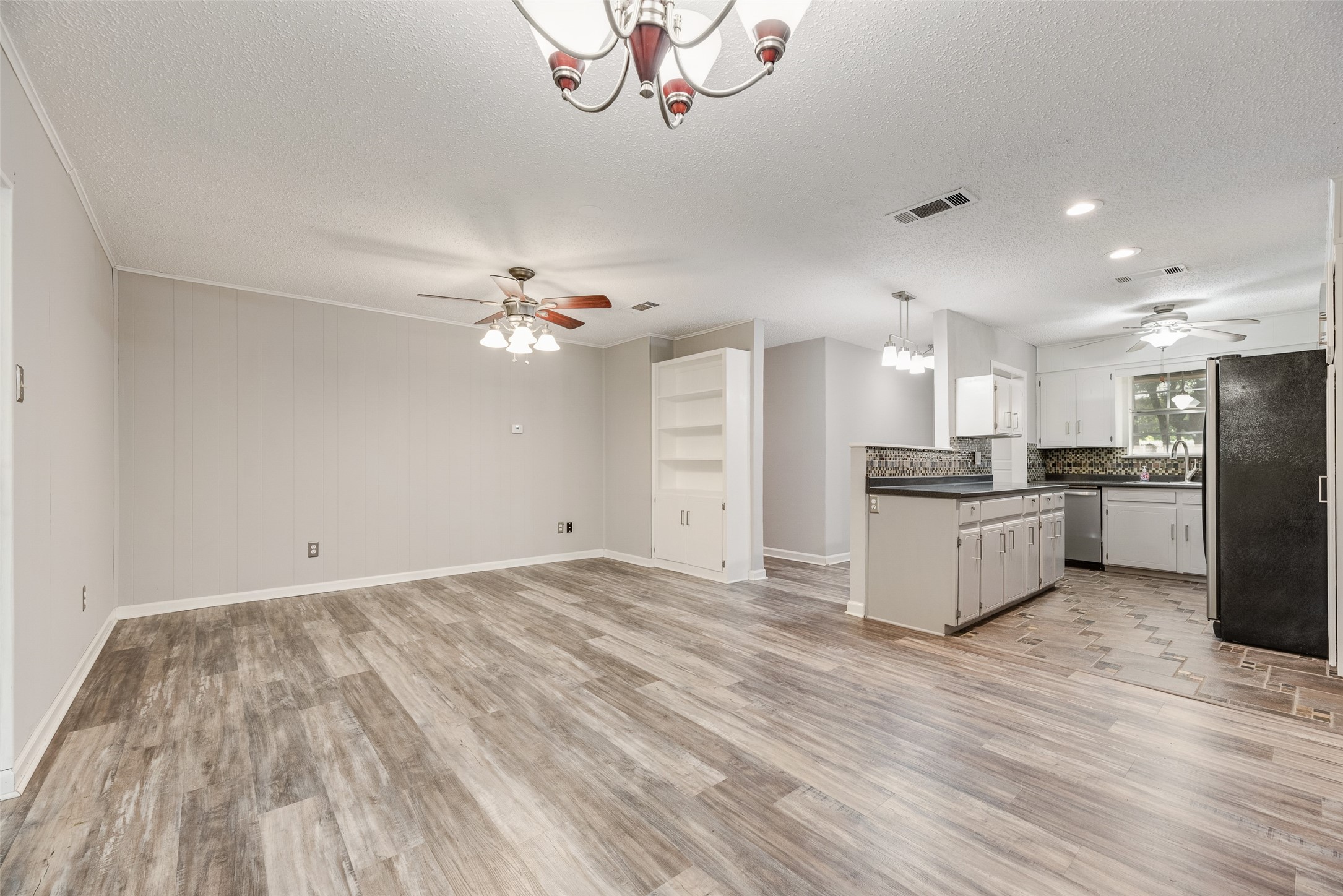 7100 Lowery Lane North Richland Hills TX 76182