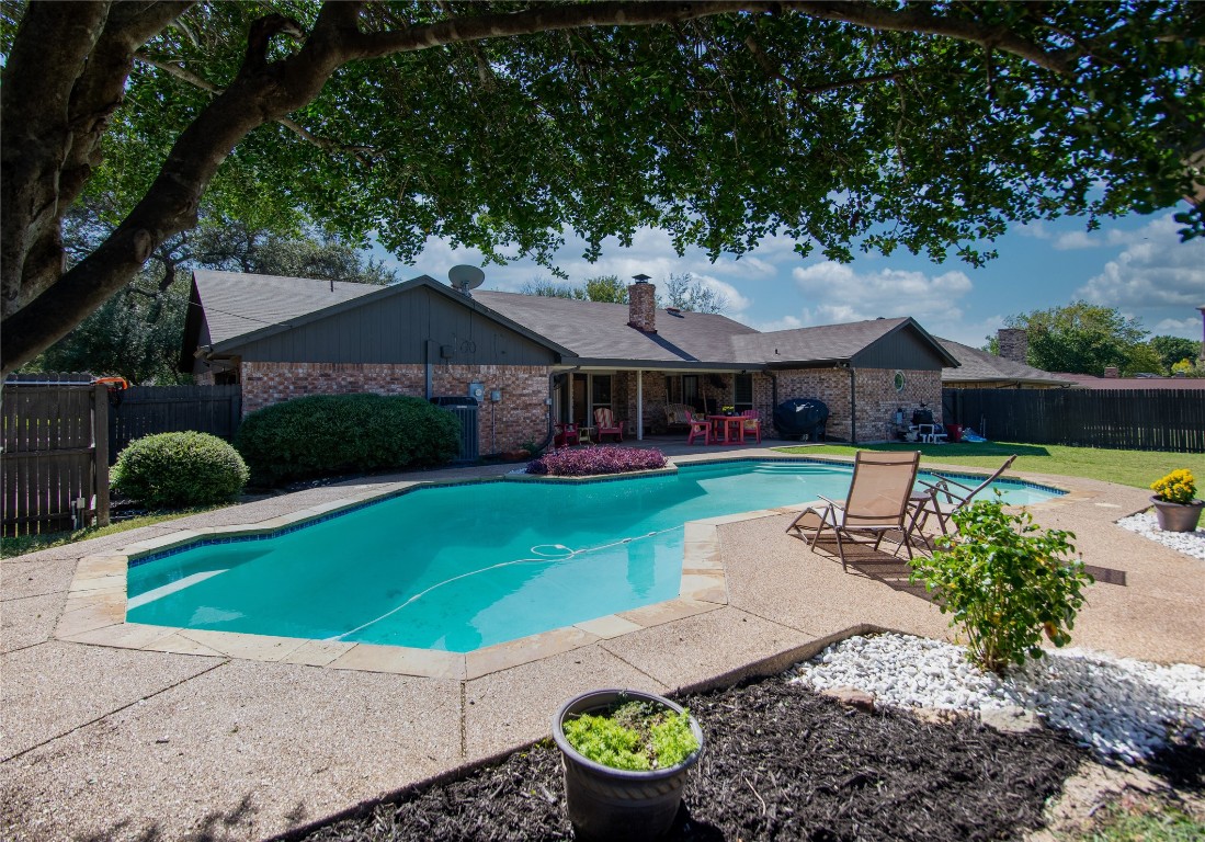 6529 Briley Drive North Richland Hills TX 76180