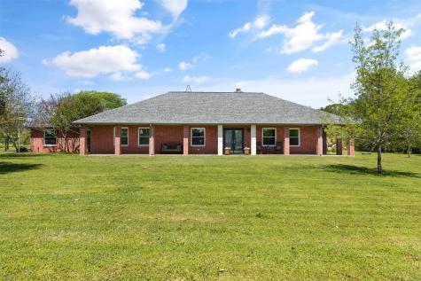 833 Quail Park Lane Cleburne TX 76031