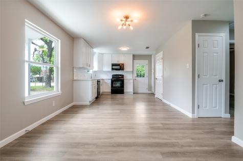 210 W Shelton Street Alvarado TX 76009