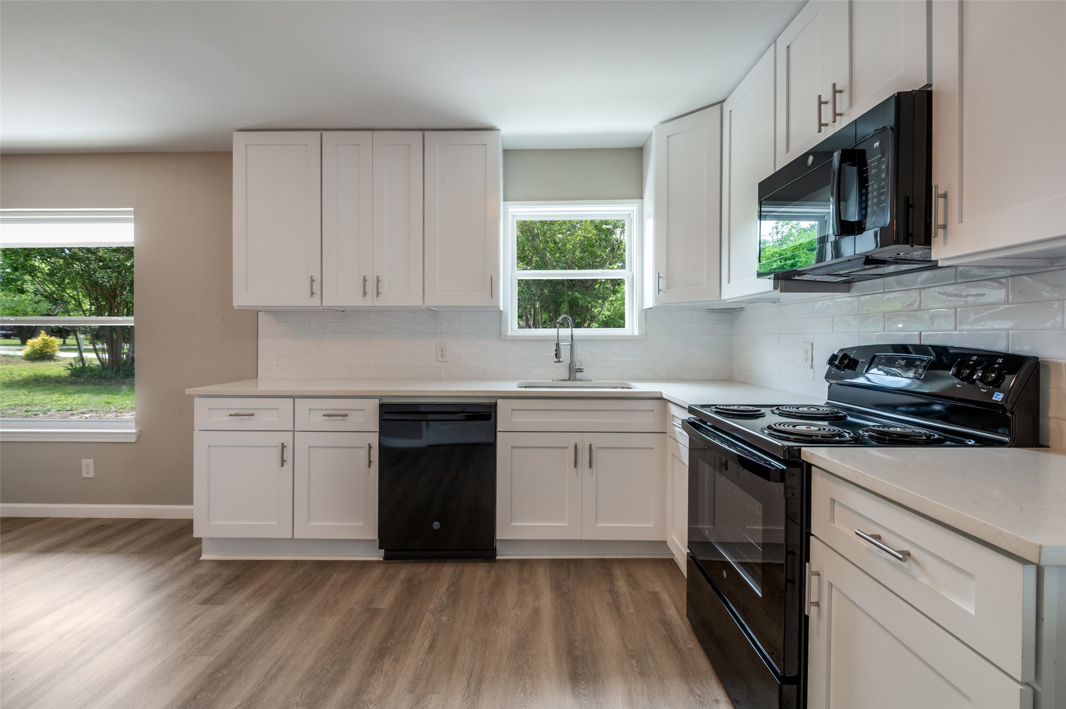210 W Shelton Street Alvarado TX 76009