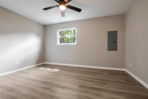 210 W Shelton Street Alvarado TX 76009