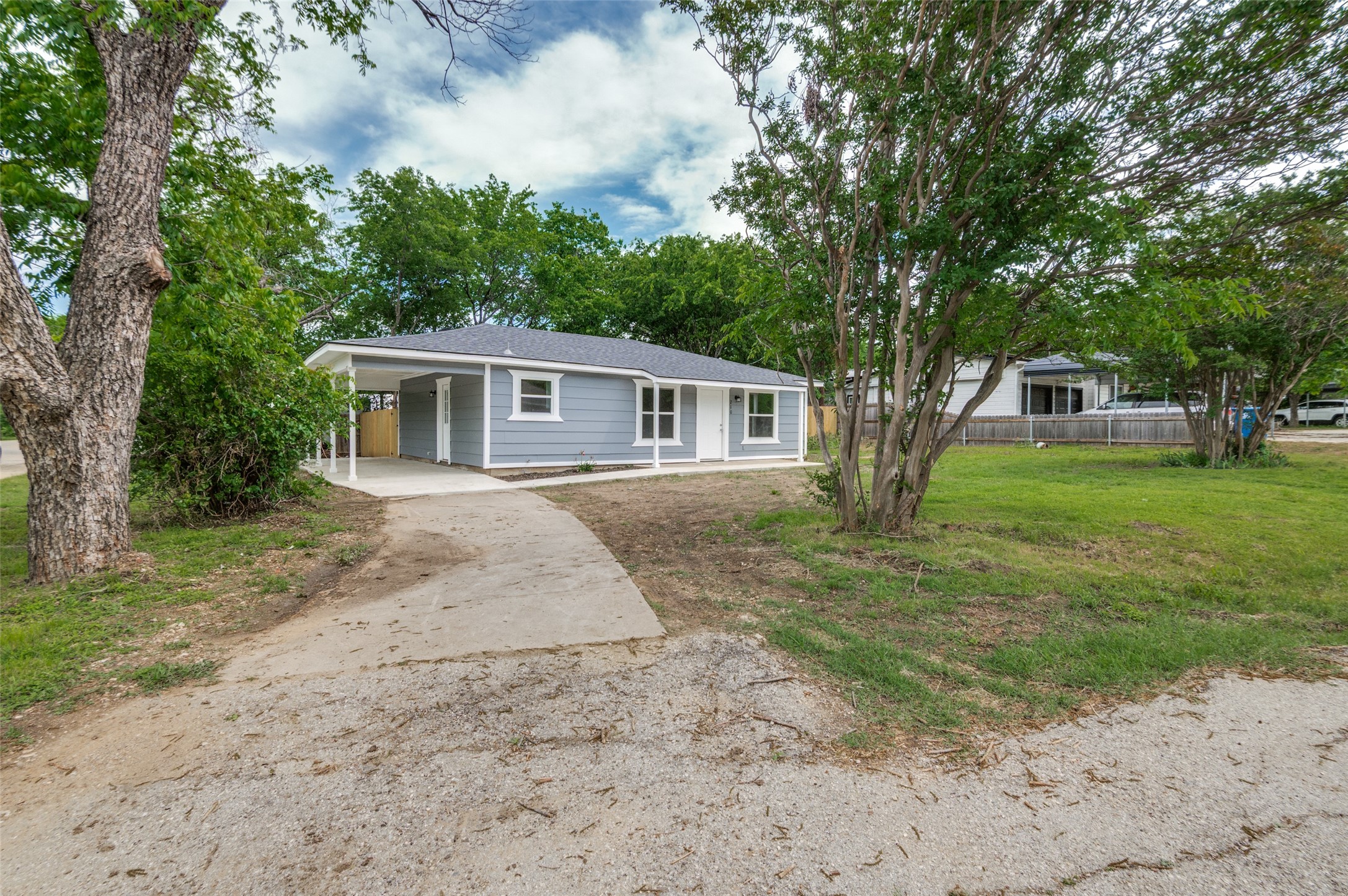 210 W Shelton Street Alvarado TX 76009
