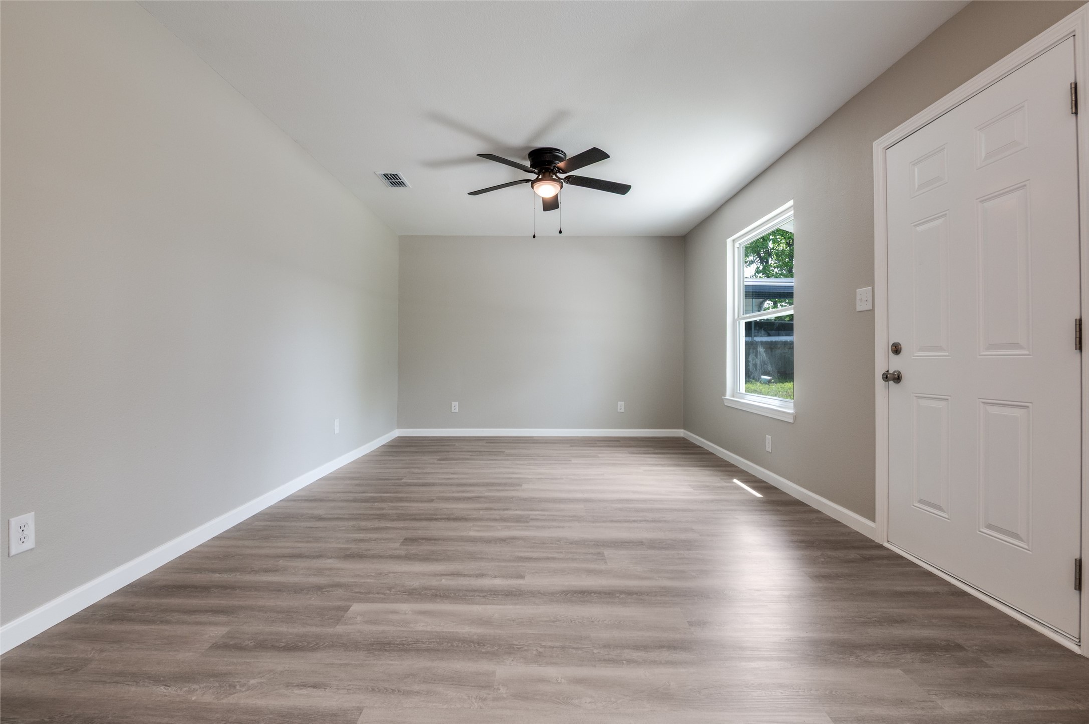 210 W Shelton Street Alvarado TX 76009