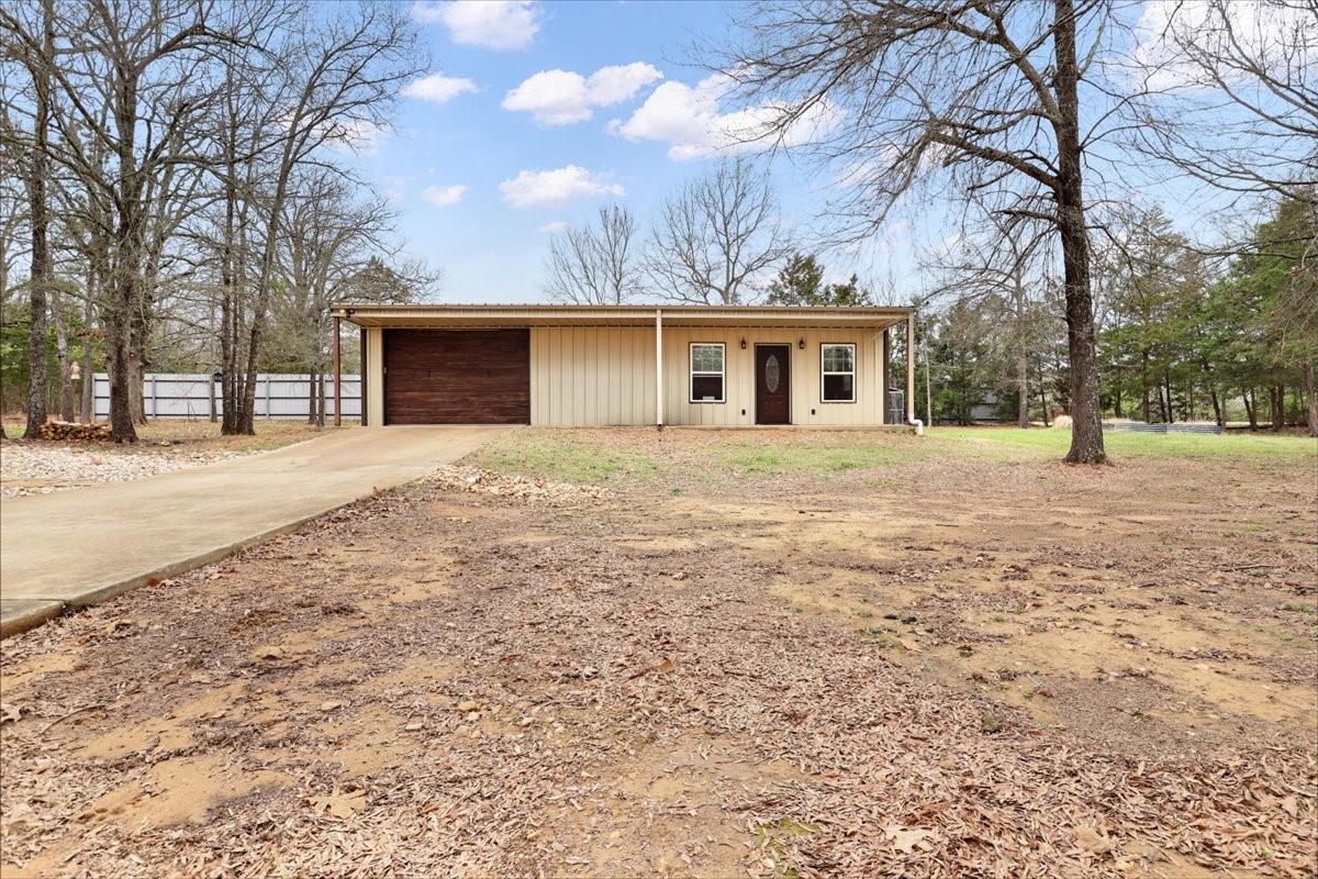 144 County Road 43400 Paris TX 75462
