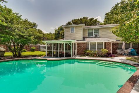 1003 Village Wood Court Arlington TX 76012