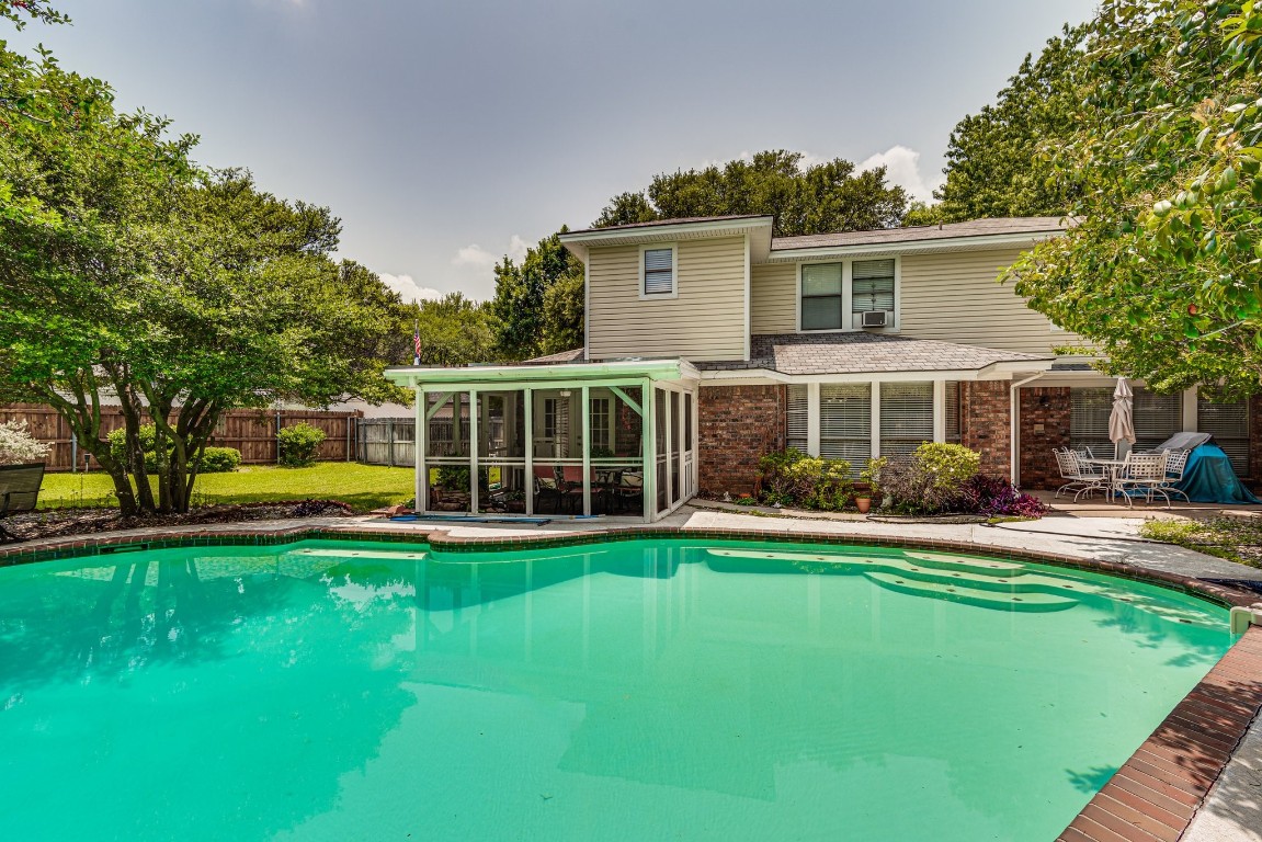 1003 Village Wood Court Arlington TX 76012