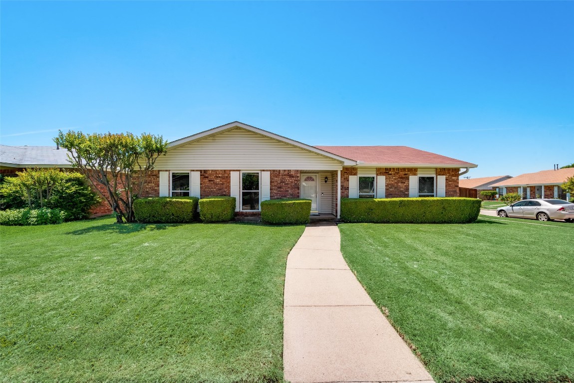 2000 Emory Oak Drive Carrollton TX 75007