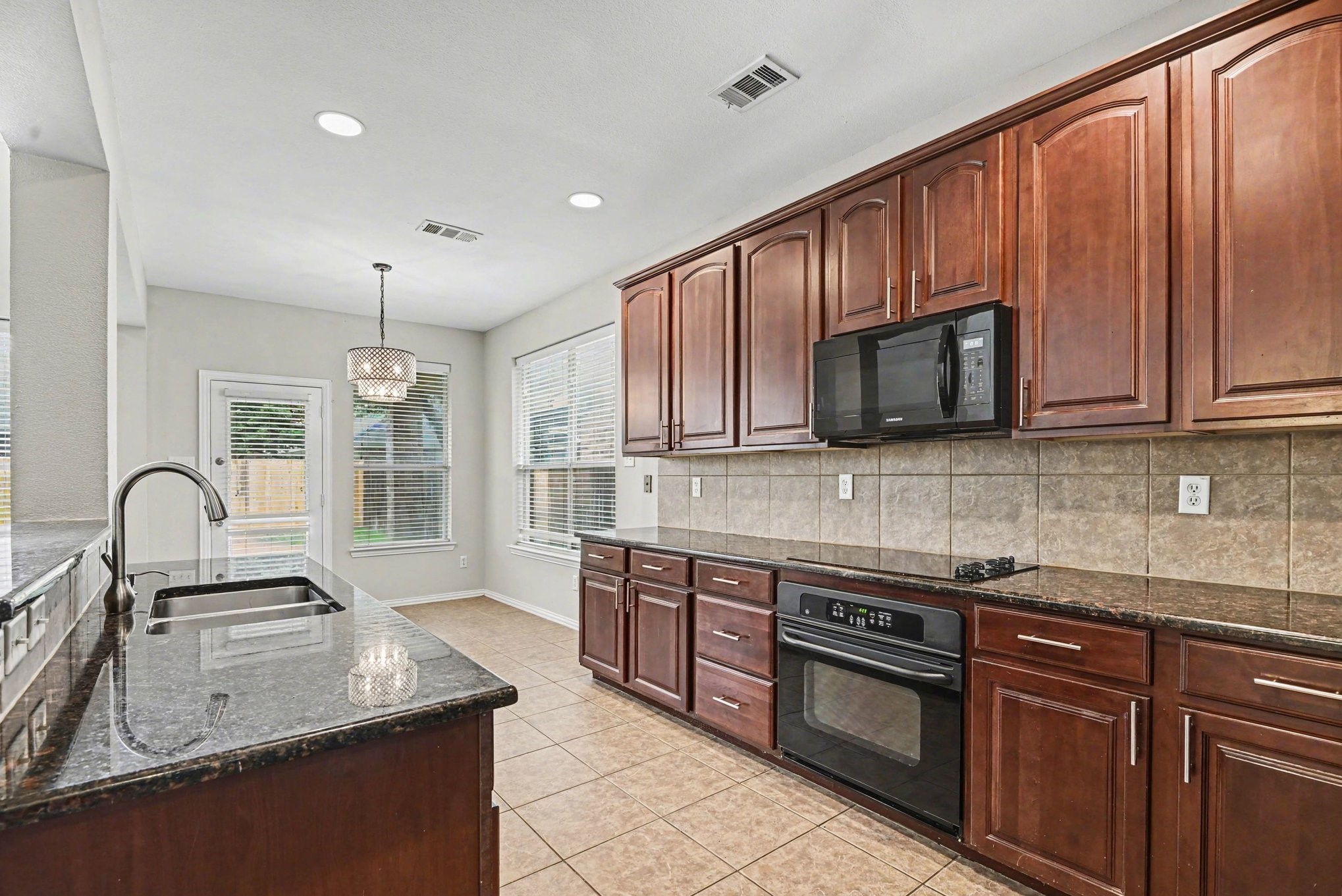 4009 Summerhill Lane Fort Worth TX 76244