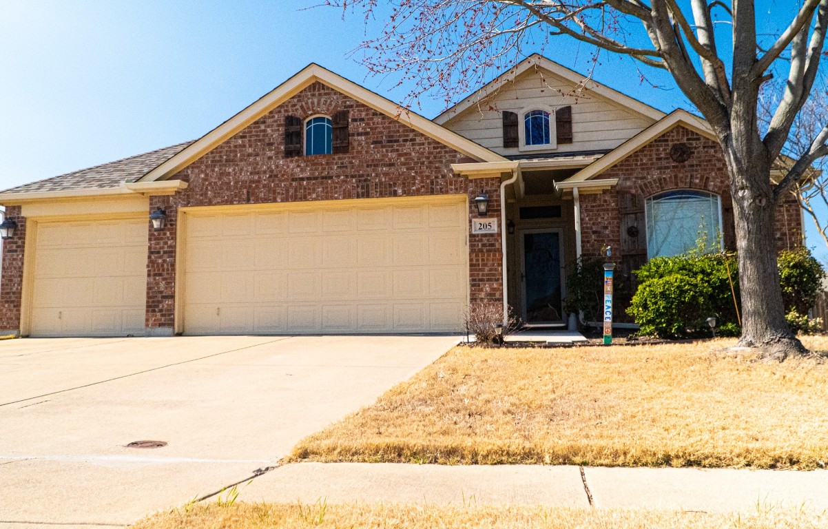 205 Bear Trail Waxahachie TX 75165