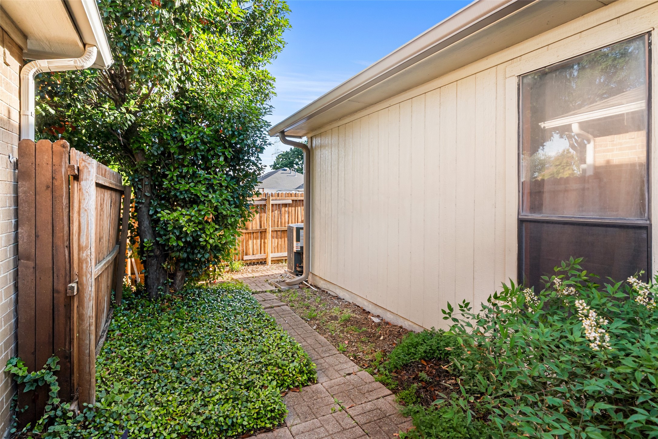 4406 Windward Circle Dallas TX 75287
