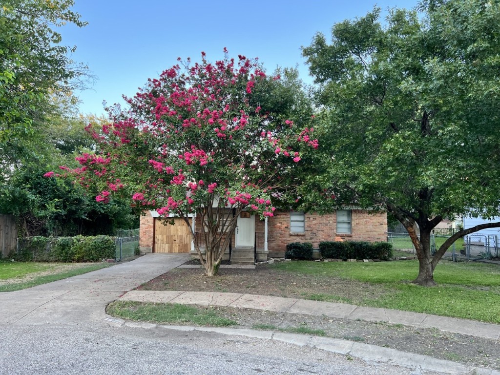 2812 Almeta Drive Garland TX 75041