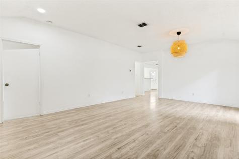 4277 Estes Park Circle Haltom City TX 76137