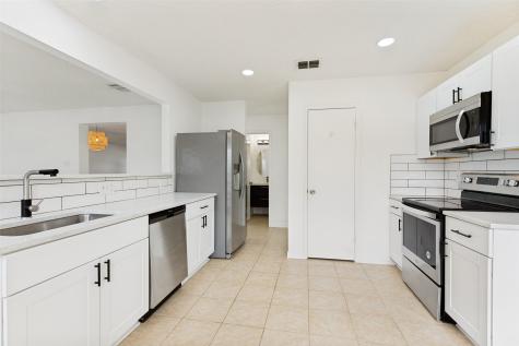 4277 Estes Park Circle Haltom City TX 76137