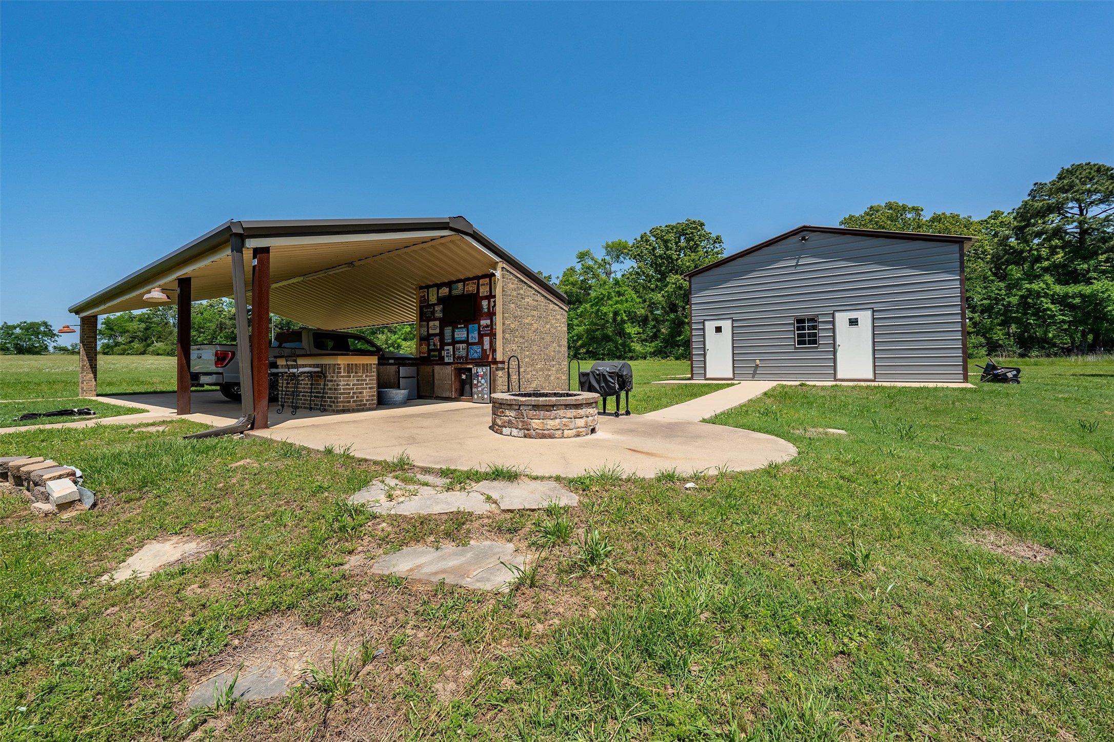 13043 W County Road 4182 Henderson TX 75654